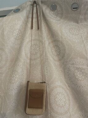 Teddy Crossbody Phone Bag in Tan